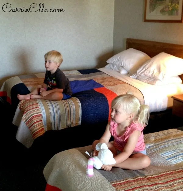 Grand Country Inn Room