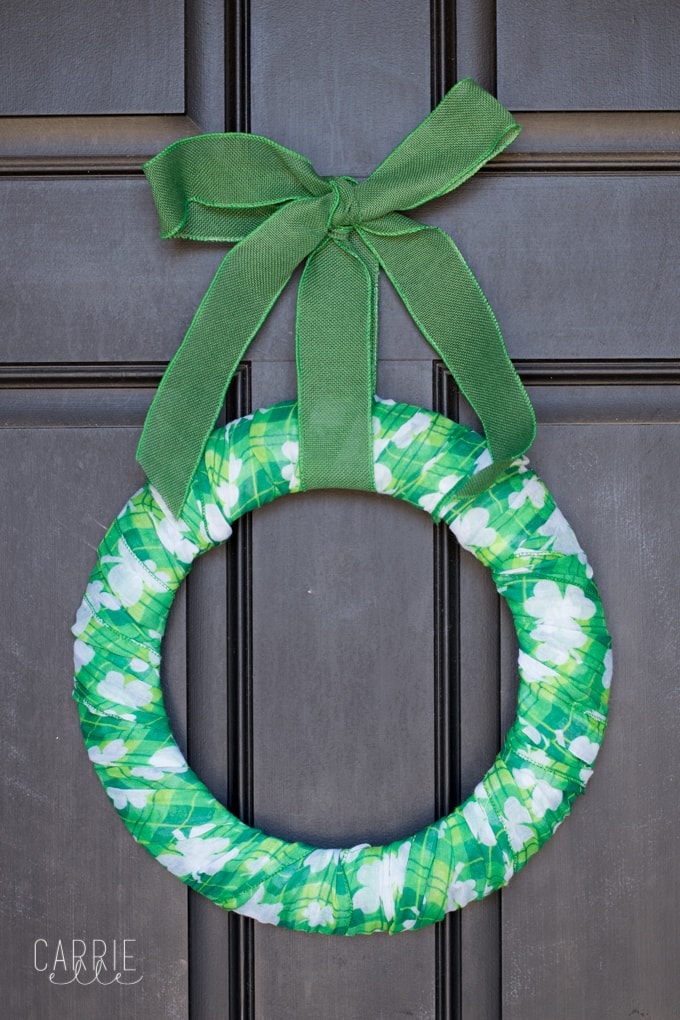 $5, 5-Minute Craft: Easy St. Patrick’s Day Wreath