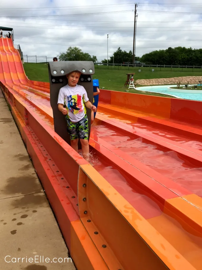 Hawaiian Falls Garland