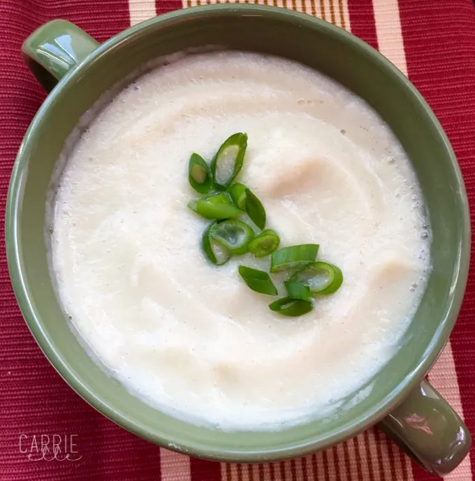 21 Day Fix Cauliflower Soup with Goat Cheese | Instant Pot