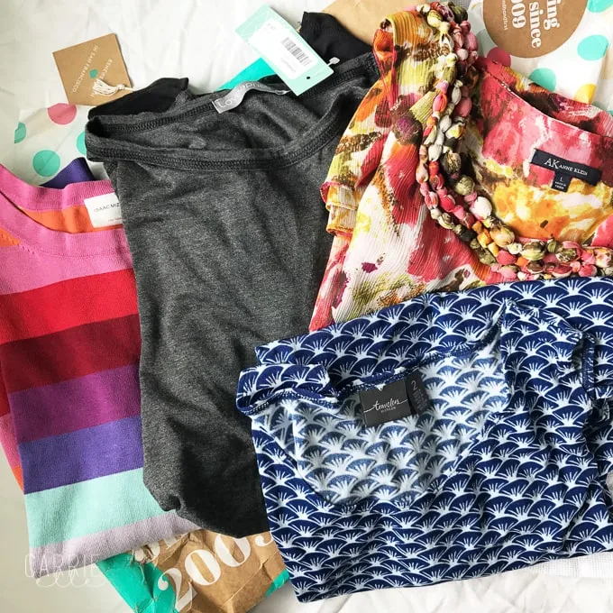 How to Buy Used Clothes Online
