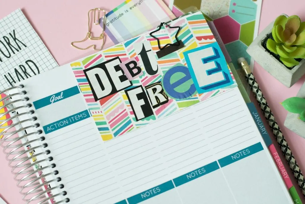 It doesn't matter if you are trying to lose weight, get a promotion, or create more time for yourself, a vision board is a great way to get started and stay motivated (plus, they're really pretty). Check out these 25 cute vision boards for the inspiration you need to tackle any goal! 