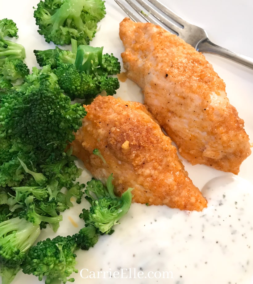 Healthy, 21 Day Fix crispy chicken with homemade ranch dressing